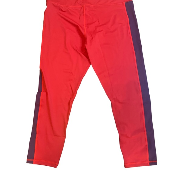 Zyia light n tight red stripe leggings 7/8 hi rise - Picture 3 of 5